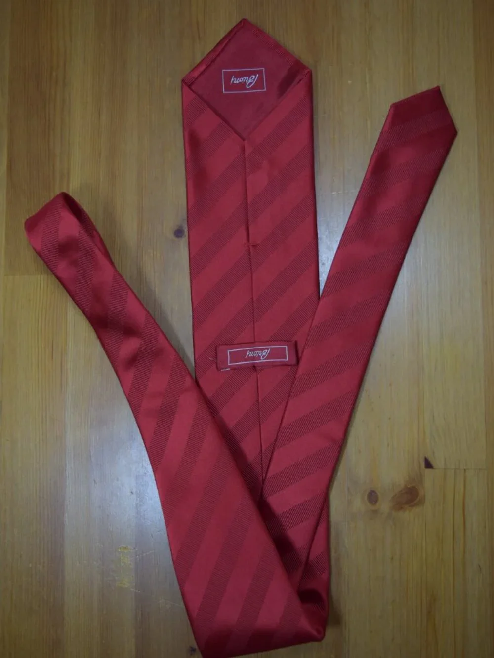 $525 BRIONI Red stripes Regimental handmade Satin silk Blend neck Tie Italy